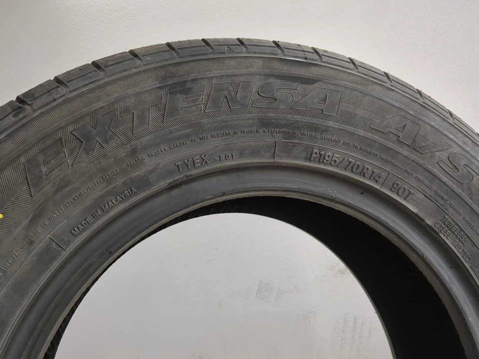 Used Tire P195/70R14 TOYO EXTENSA 90T - Tread Depth 8.5/32 - Image 3 of 4