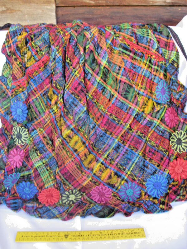 NewApron Made in Guatemala Cotton w/2+ zip pockets; tie; Multicolor w/ embroidry
