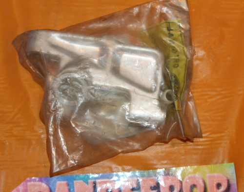 BMW Vintage OEM 2002 NOS Mechanical Clutch Linkage Bracket In Bag Ersatzteil - Picture 3 of 3