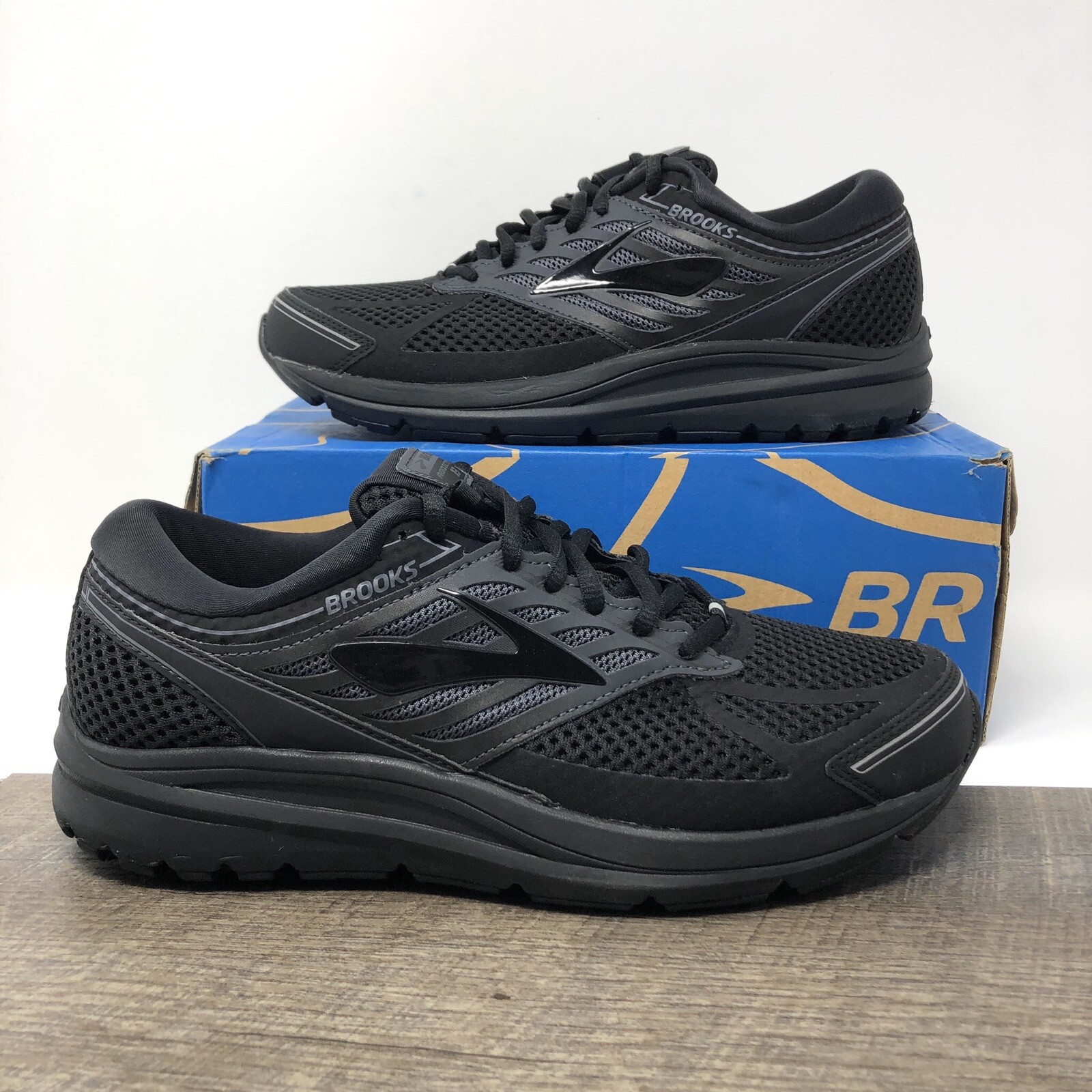 brooks beast size 13 2e
