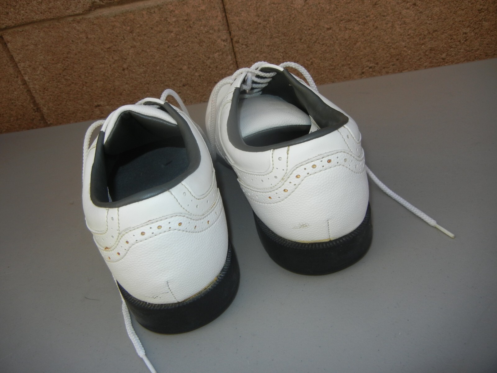 Mens FOOTJOY FJ GREENJOYS Spikeless Golf Shoes, sz 12 m, 45385