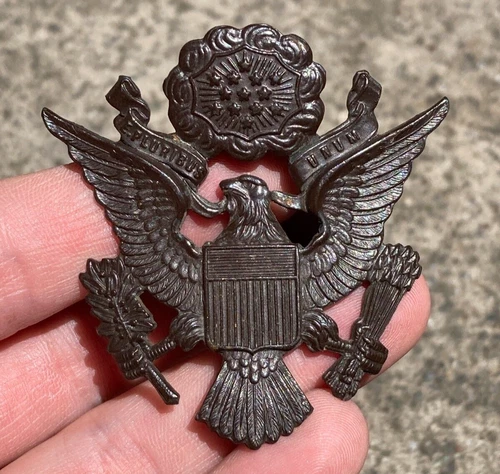 WW1 US Army Military AEF Officer Cap Hat Badge Emblem Insignia Pin
