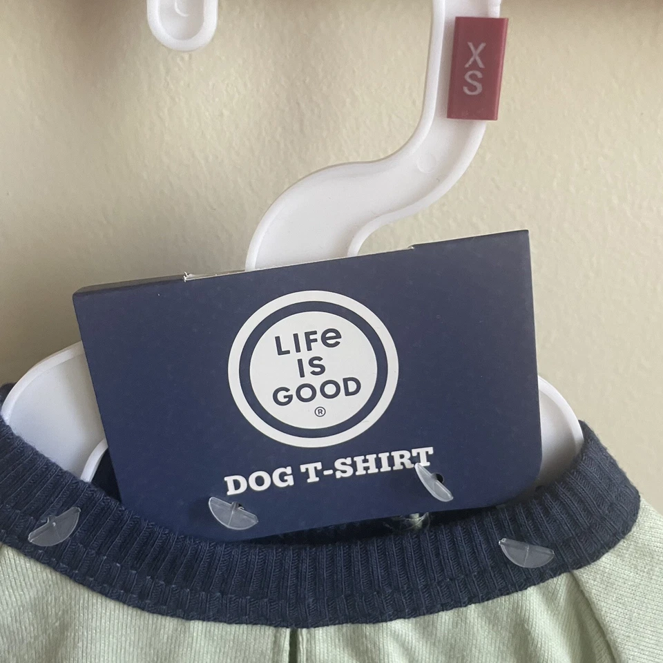 NOVA Camisa Life is Good Dog Tamanho XS Coração Verde Ao Ar Livre Árvores Pet Filhote Presente Novo com etiquetas - Imagem 2 de 4