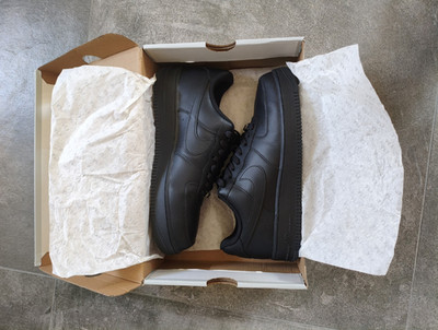 Nike Air Force 1 '07 Sneaker Low Top Schwarz Herren Sportschuh EU 43