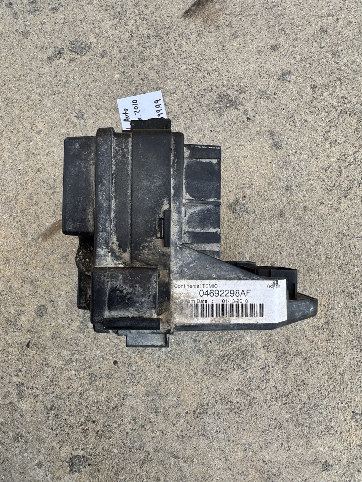 2010 Jeep Wrangler JK 3.8L 6cyl Automatic 4x4 Fuse Box OEM 04692298AF thumbnail 5