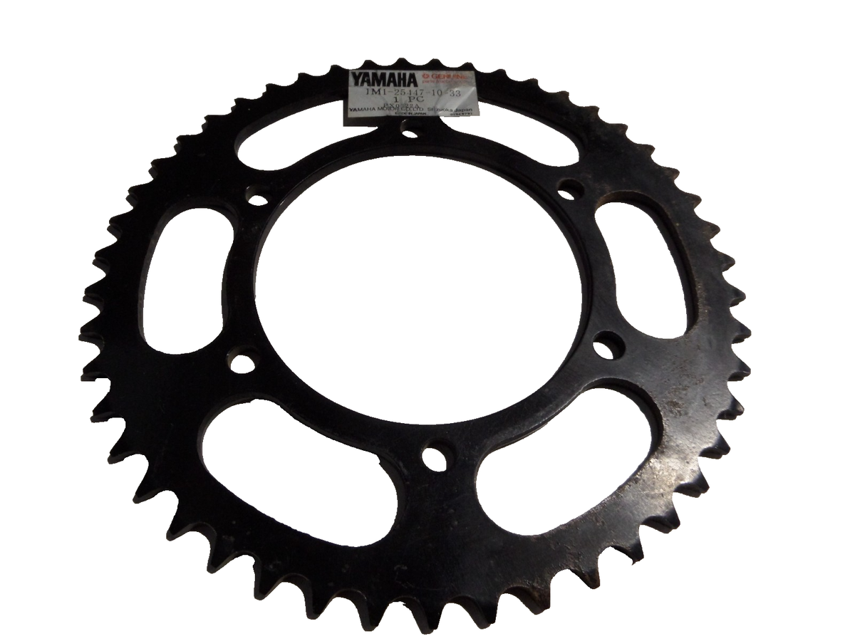 NOS Yamaha Sprocket Wheel 47T Gear 1977-1979 DT250 1M1-25447-10-33