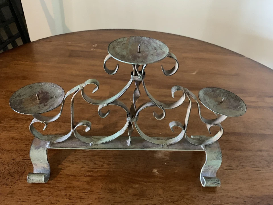 Candelabro de pilar fundido con desplazamiento candelabro 3 brazos imitación óxido y acabado oxidación Foto 2 de 4