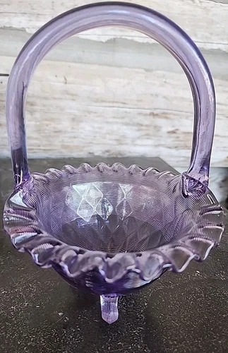 Vintage Fenton Wisteria Threaded Diamond Optic Purple Amethyst  Basket