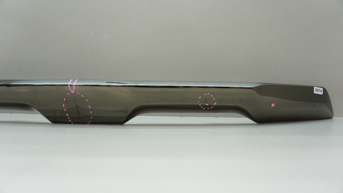 はる 2023-2024 CHEVROELT TRAX REAR LOWER CHROME TRIM VALANCE