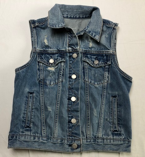 GAP Denim Vest Jacket blue sweater Girl Size Medium Pockets Button Distressed