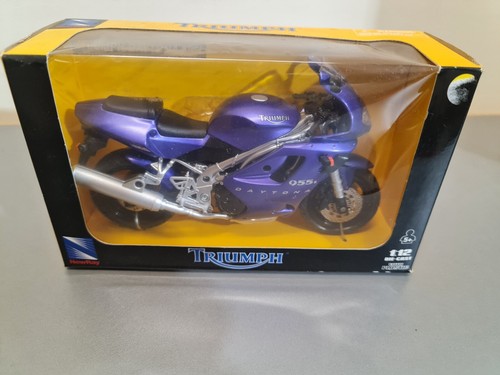 Triumph Daytona 955i   1/12 Newray - Picture 1 of 7