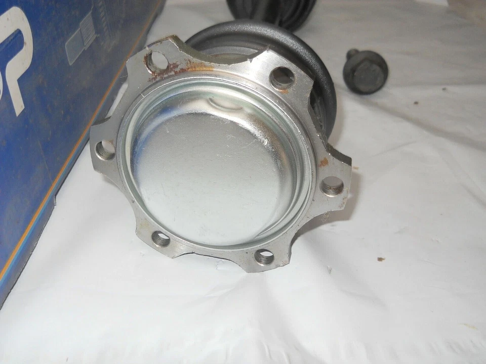 CV Axle Half Shaft Assembly New Front Right GSP For; Audi A6 100 - Image 3 of 4