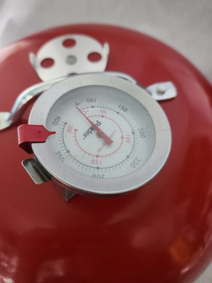 Nordic Ware Estufa Hervidor Ahumador Rojo, Termómetro, Folleto de instrucciones Foto 4 de 4