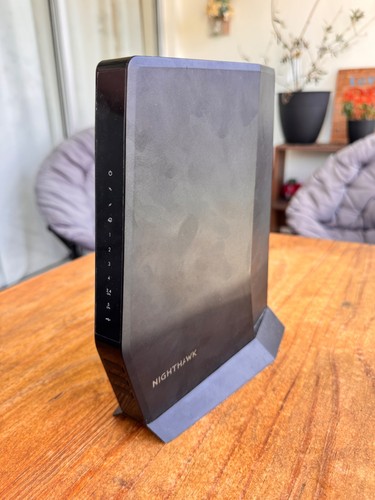 NETGEAR Nighthawk Modem Router Combo (CAX30) DOCSIS 3.1 Modem & WiFi 6 Router - Picture 2 of 5