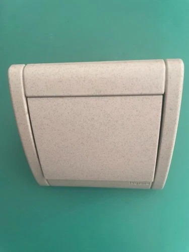 Legrand SAGANE interrupteur va et vient  Silex Blanc moucheté  84002