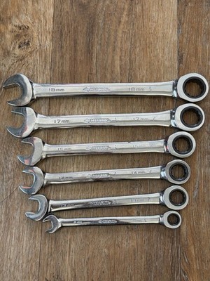 HUSKY TOOLS RATCHETING WRENCH SET (SBL015864)