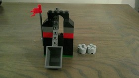 LEGO Castle: Bull's Attack (6096) 100% Complete w Minifigures & Instructions