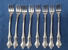 NEW LOT OF 8 ORLEANS 5 1/2" COCKTAIL or SEAFOOD FORKS INTERNATIONAL DEEP SILVER