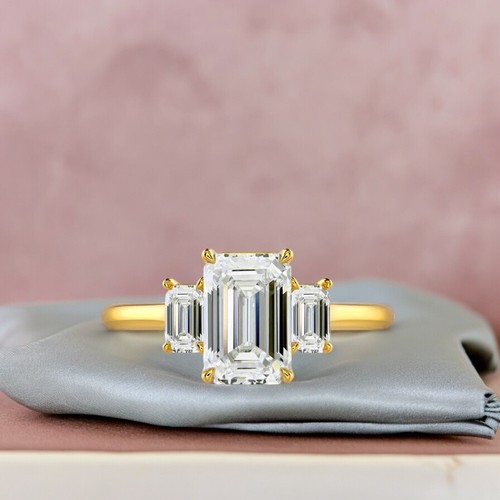 Lab Grown Engagement Ring 18k Yellow Gold 4.00 Ct Emerald Cut Diamond IGI - Picture 10 of 18