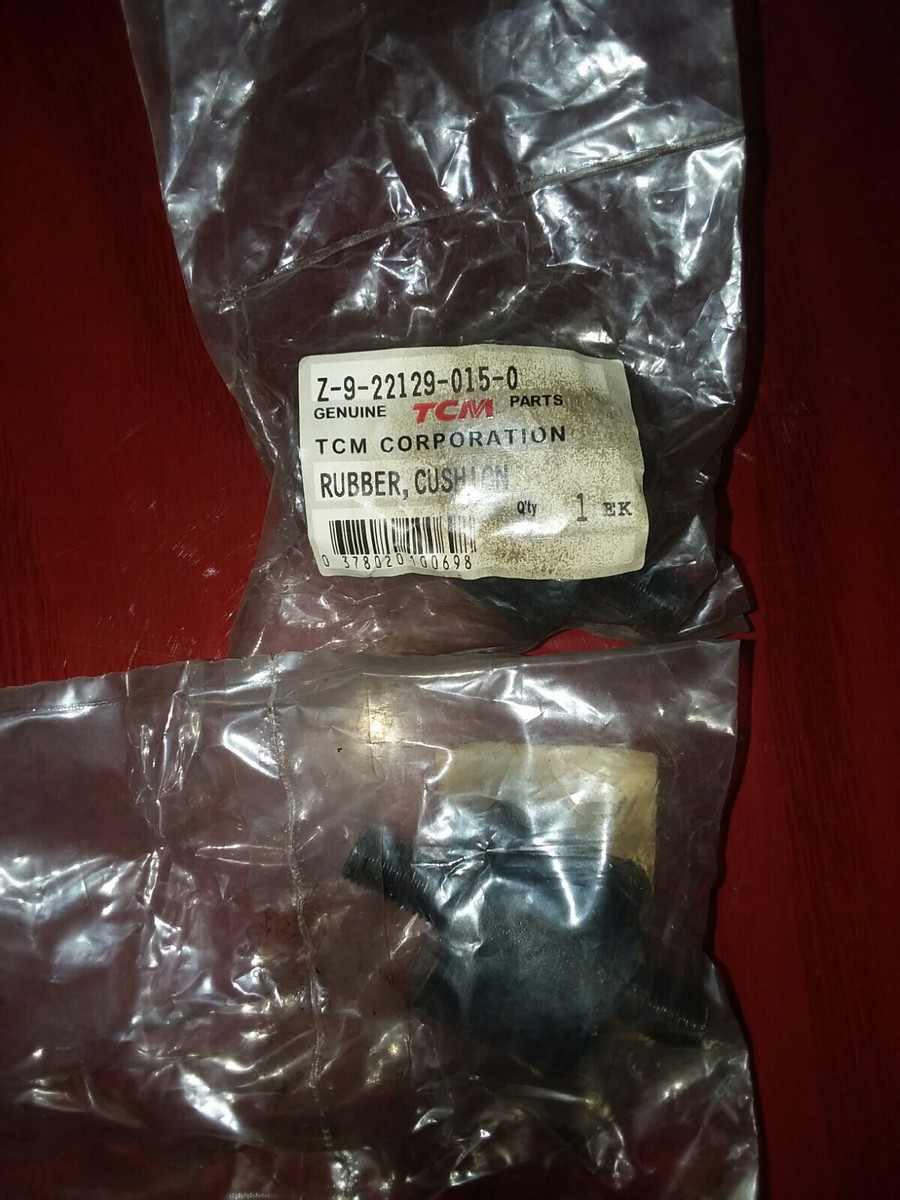 Set of 2! Isuzu TCM Z-9-22129-015-0 Rubber Cushion Mounts 922129