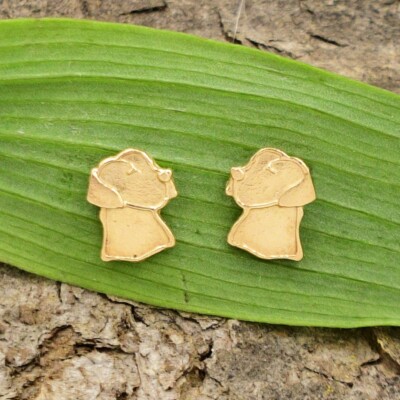10k Yellow Gold Labrador Dog Studs/Stud Earrings