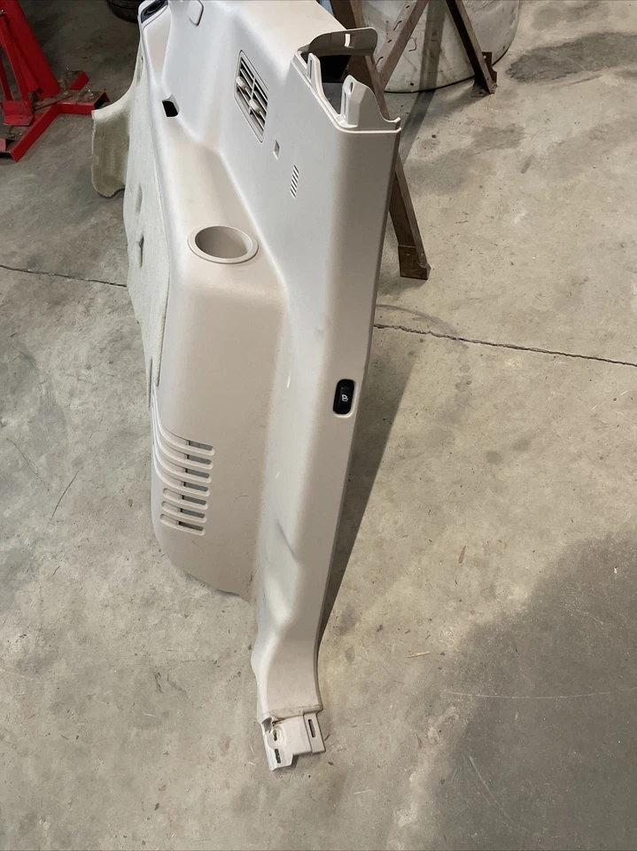 2010-2012 LLINCOLN MKT ВНУТРЕННЯЯ ЗАДНЯЯ ЛЕВАЯ ЧЕТВЕРТЬ ПАНЕЛИ ОТДЕЛКА ЧЕХОЛ  - Изображение 2 из 4