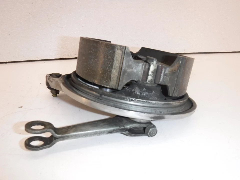 1982 honda cm450c REAR BACK BRAKE DRUM SHOE PLATE BACKER  - Image 3 of 4