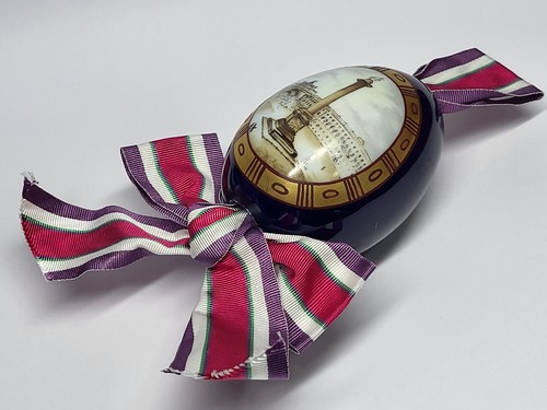 IMPERIAL RUSSIAN Painted Porcelain EASTER EGG/ TSAR ALEXANDER III - Picture 8 of 18