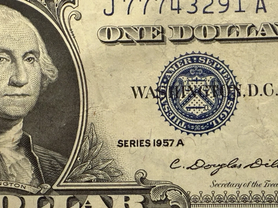 (30) Certificados de prata de US$ 1 dólar não classificados. (2) 1935 e (28) 1957. Não classificado. - Imagem 2 de 4