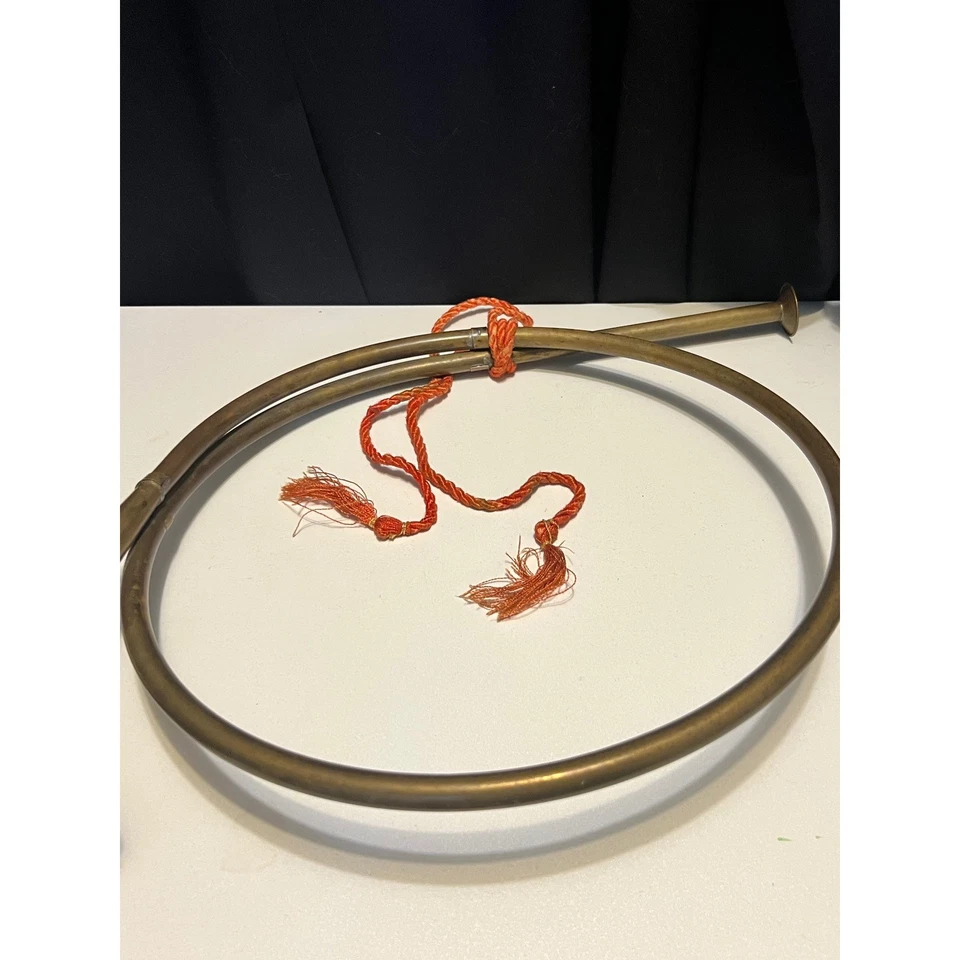 Vintage Brass Bugle Horn Decorative Musical Instrument Made in India - Image 3 of 4