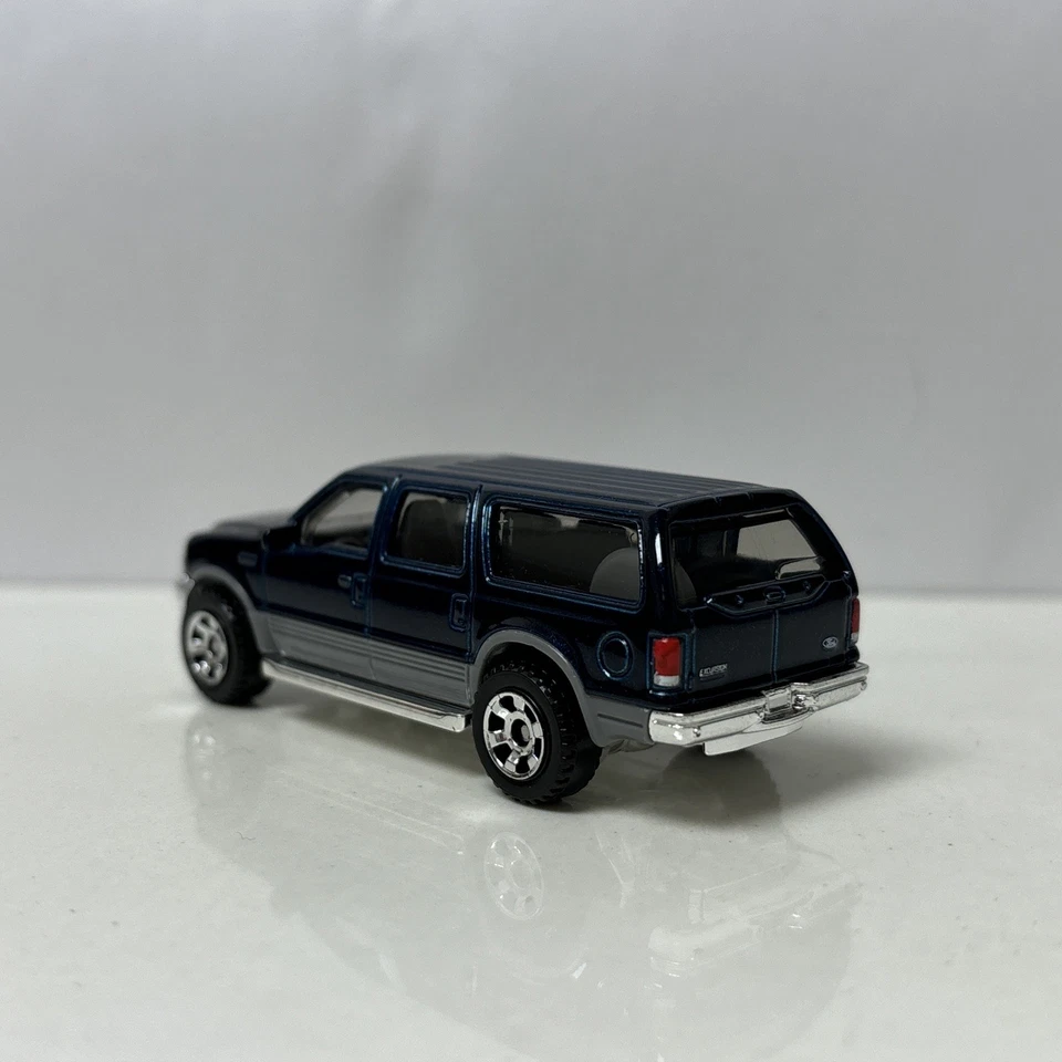 Ford Excursion 2004 04 camioneta coleccionable escala 1/64 diecast modelo diorama Foto 4 de 4