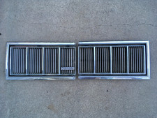 Oem 1980-1985 Oldsmobile Delta 88 Custom Cruiser Wagon Grill Set - Clean