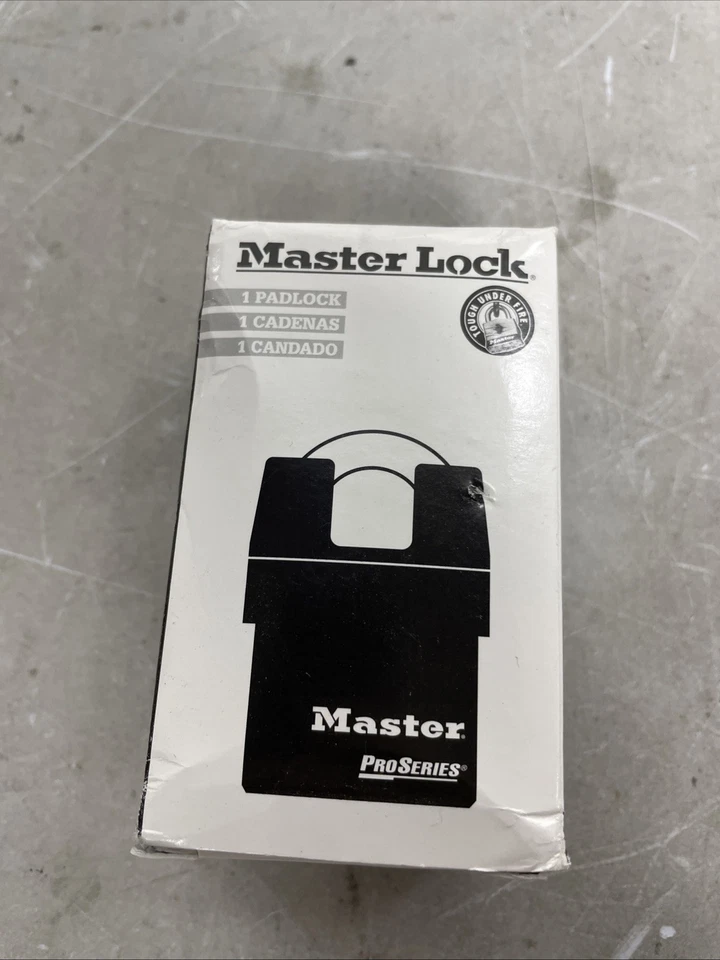 NEW Master Lock Pro Series 6321 Padlock 6321KA With 1 Key. - Image 3 of 4