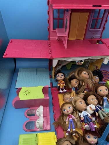 2003 Secret Central High Fold Out Schoolhouse Dolls Hasbro Huge Lot! - Picture 11 of 24