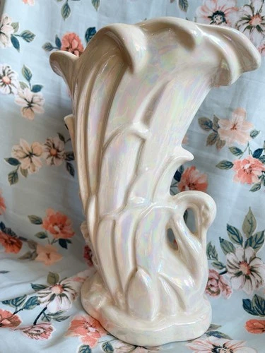 Vintage McCoy Pottery Translucent Rainbow Pink Swan Vase Rare Excellent Con.