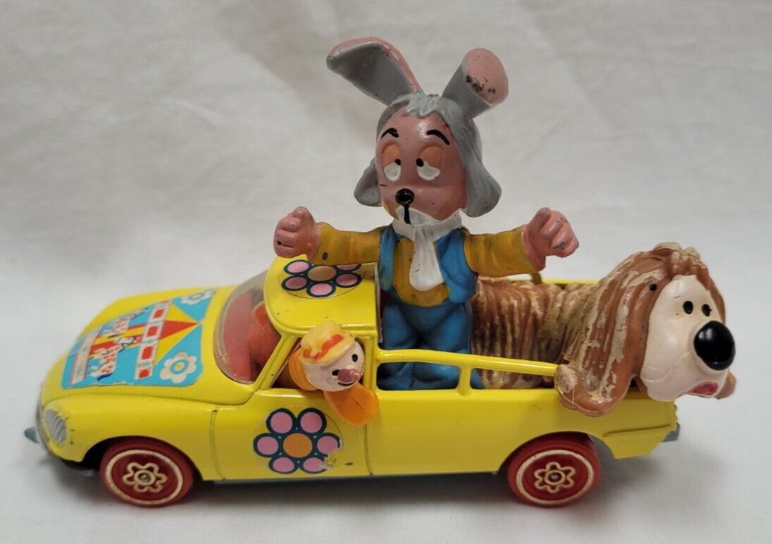 Corgi Toys 807 Magic Roundabout Citroen DS Dougal's Car - Lot B