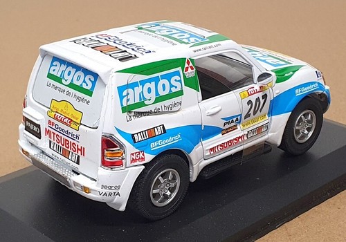 Saico 1/32 Scale Diecast TY3320 - 2002 Mitsubishi Pajero Rally Car #207 - Picture 2 of 5