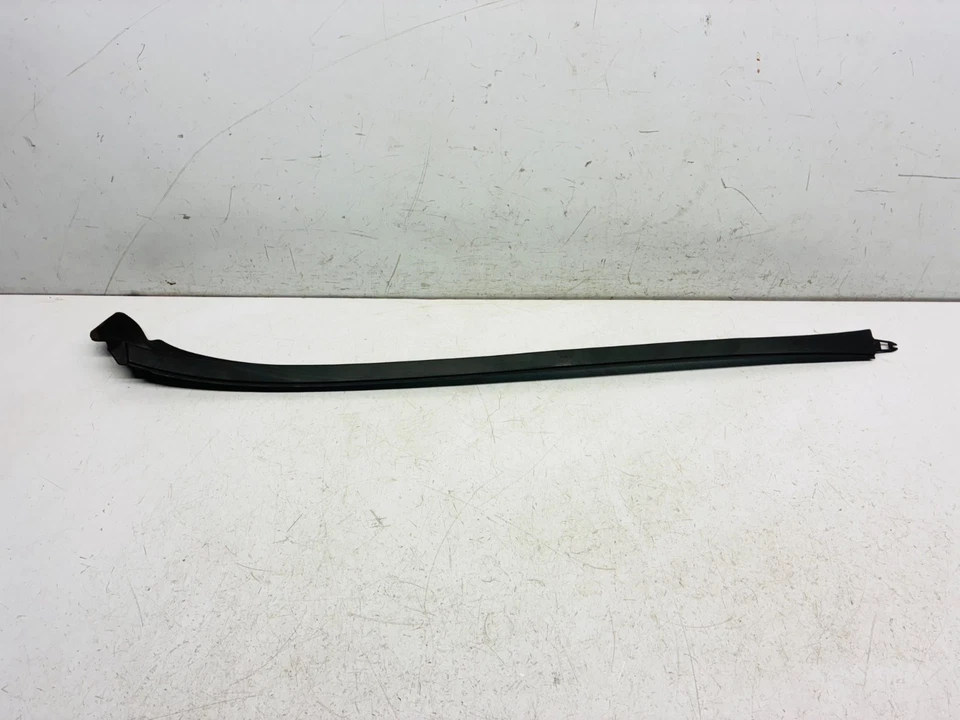 MERCEDES-BENZ AMG A35 WATER DEFLECTOR 2021 P/S A-CLASS W177 A1776902900 - Image 3 of 4