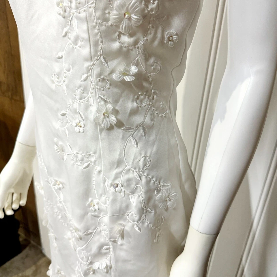 CINDERELLA Wedding Dress Women Size M Halter Neck Pleated Floral Open Back White - Image 4 of 4