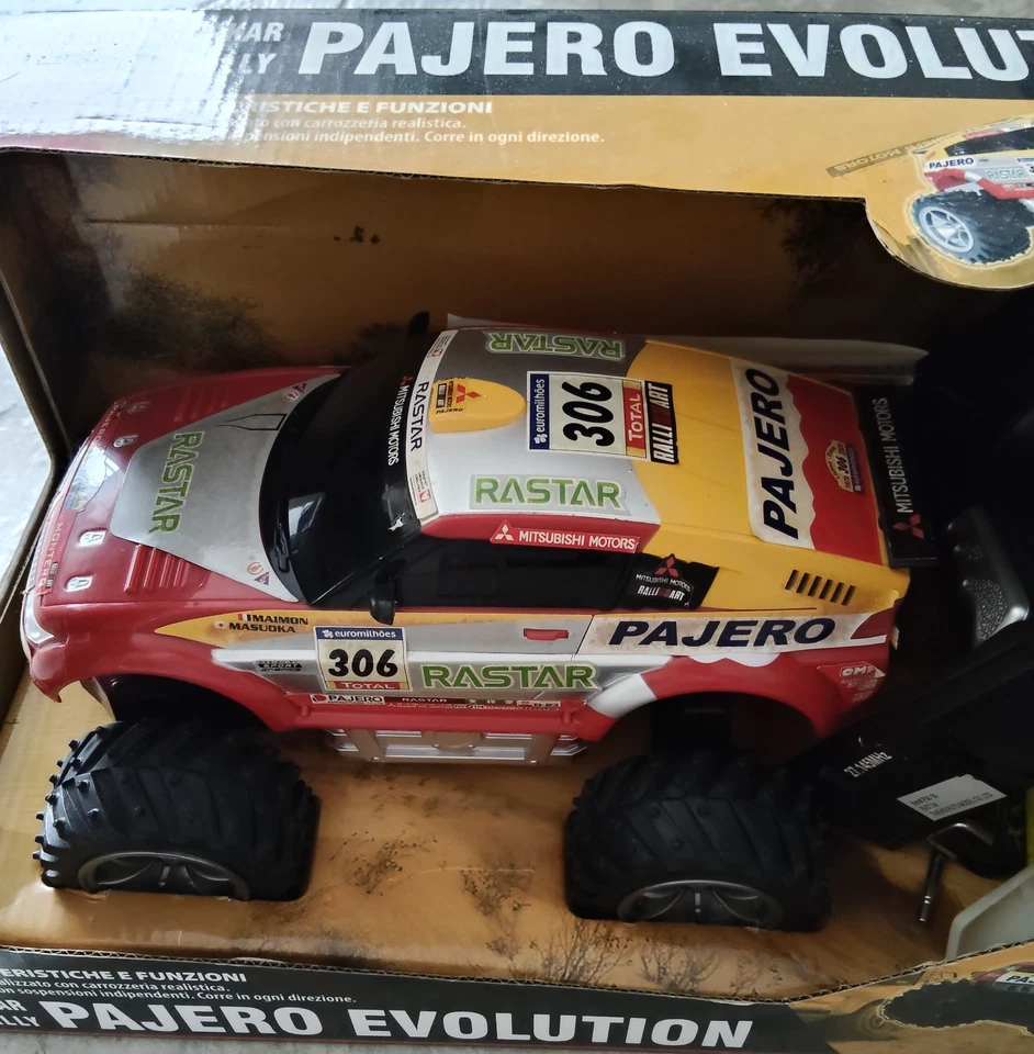 Fuoristrada Telecomandato 1:16, MITSUBISHI Pajero Evolution Dakar Rally - Immagine 2 di 3