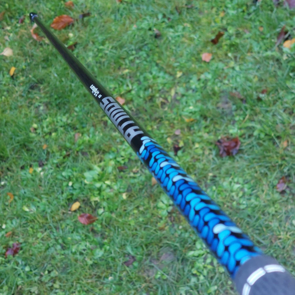 Fujikura Atmos Blue Regular Flex Driver Shaft 55g with Taylormade Adaptor. - Image 4 of 4