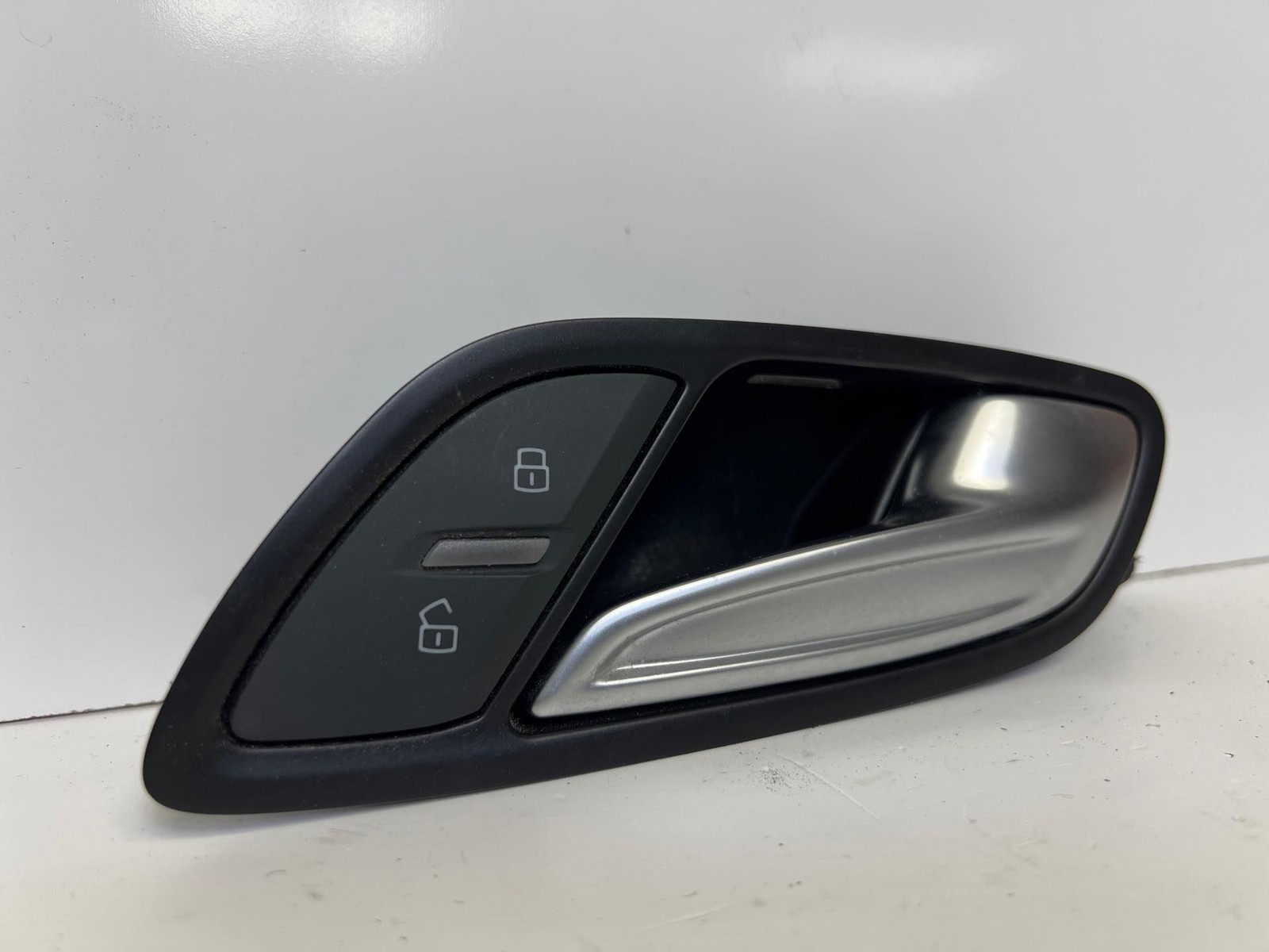 8J1837020A W/SWITCHES 08-12 14-15 AUDI R8 RH RIGHT INTERIOR INNER (MK)