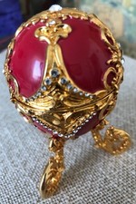 Ricarda M, Ruby Egg Ei mit Swarowski Kristallen 24 Karat vergoldet, Limitiert 