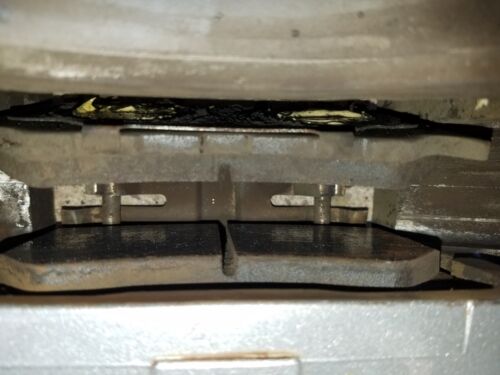 2008 TO 2019 INFINITI FX50 G37 M37 M56 Q50 Q60 Q70 AKEBONO FRONT BRAKE CALIPERS - Picture 15 of 18