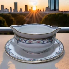 Theodore Haviland SCHLEIGER 859 Gravy Boat with Attached Underplate