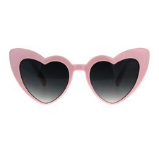 Oversize Heart Shape Cat Eye Retro Womens Plastic Sunglasses
