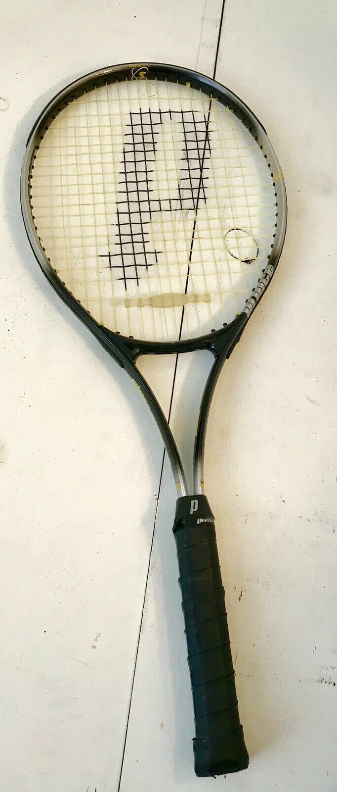 Prince Finalist Long Body Tennis Racquet With Case 107 Inch.
