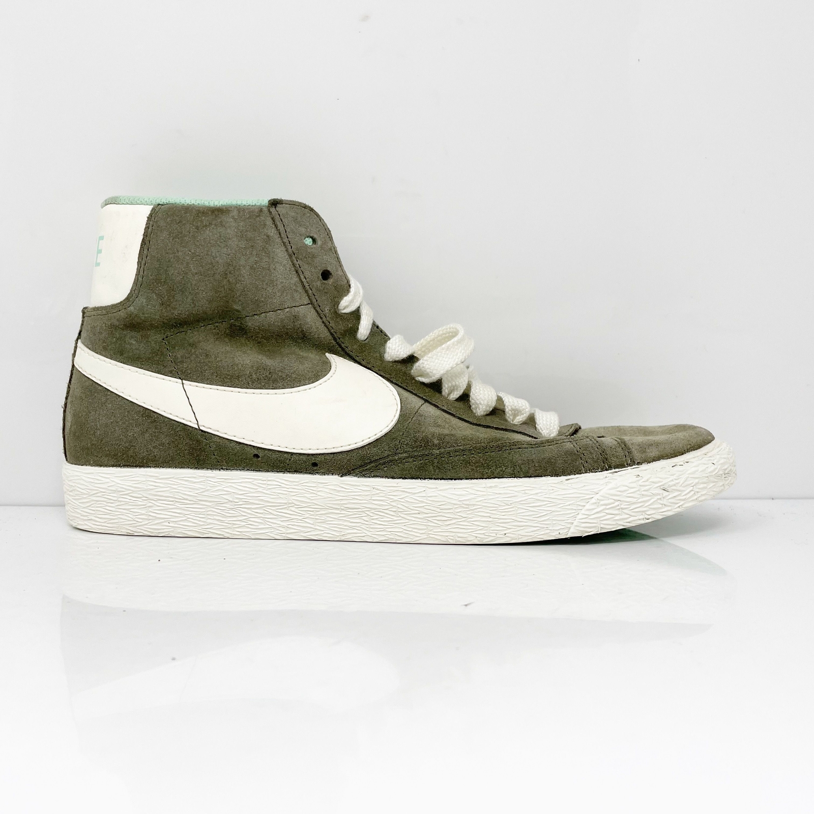 Nike Womens Blazer Mid 518171303 Green Running Shoes… Gem