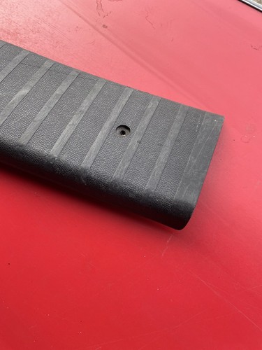Volkswagen Transporter T4 Tailgate Threshold Trim Cover Caravelle 705863487A VW - Picture 5 of 17