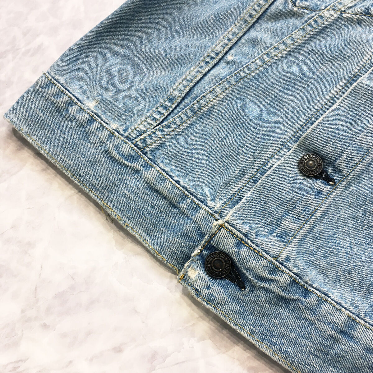 LEVI'S JAPAN 71557 0214 Big E VINTAGE DENIM JACKET SIZE 38 LEVI'S JAPAN 71557 0214 Big E VINTAGE DENIM JACKET SIZE 38